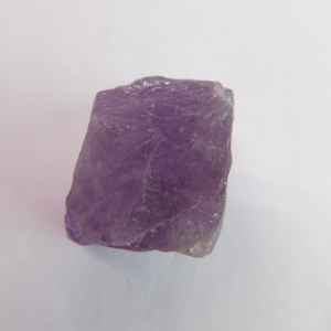AMT-09_Amatista_en_Bruto_cristales_Escuela_Gelva_2.jpg