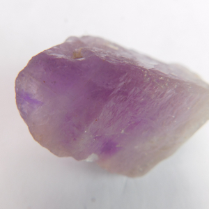 AMT-10_Amatista_en_Bruto_cristales_Escuela_Gelva_2.jpg
