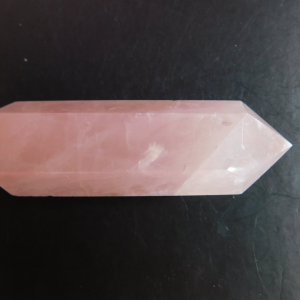 CRO-02_Cuarzo_Rosa_Obelisco_cristales_Escuela_Gelva_2.jpg