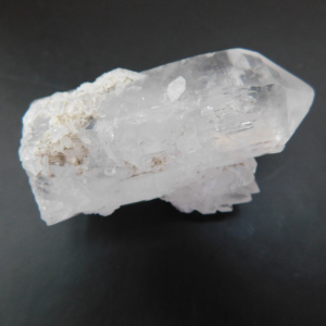CUC-06_Cuarzo_Cristal_en_Bruto_cristales_Escuela_Gelva_2.jpg