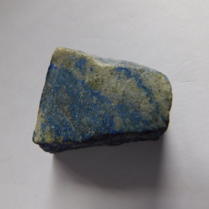 LAP-02_Lapislazuli_en_Bruto_cristales_Escuela_Gelva_2.jpg