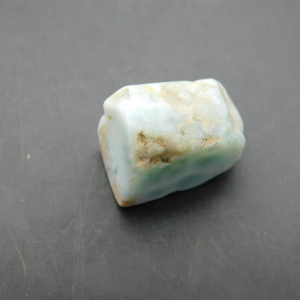 LAR-01_Larimar_en_Bruto_cristales_Escuela_Gelva_2.jpg