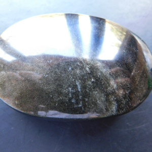 OBS-07_Obsidiana_tamboreada_cristales_Escuela_Gelva_2.jpg