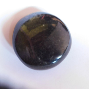 OBS-09_Obsidiana_tamboreada_cristales_Escuela_Gelva_2.jpg