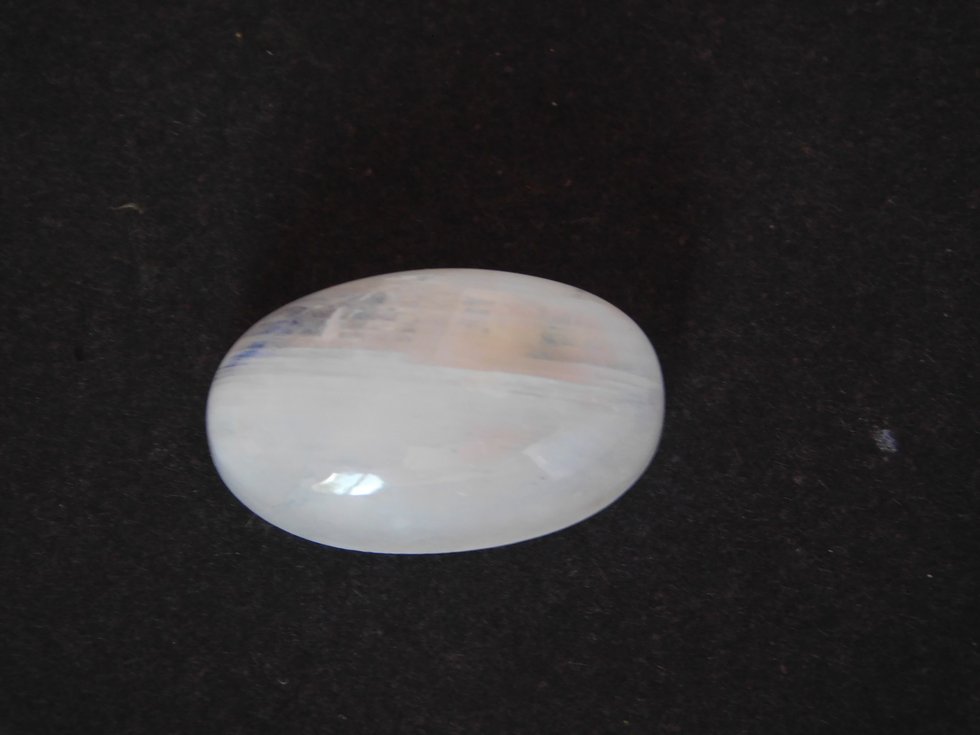 Piedra lunar Cabujón PLU-08