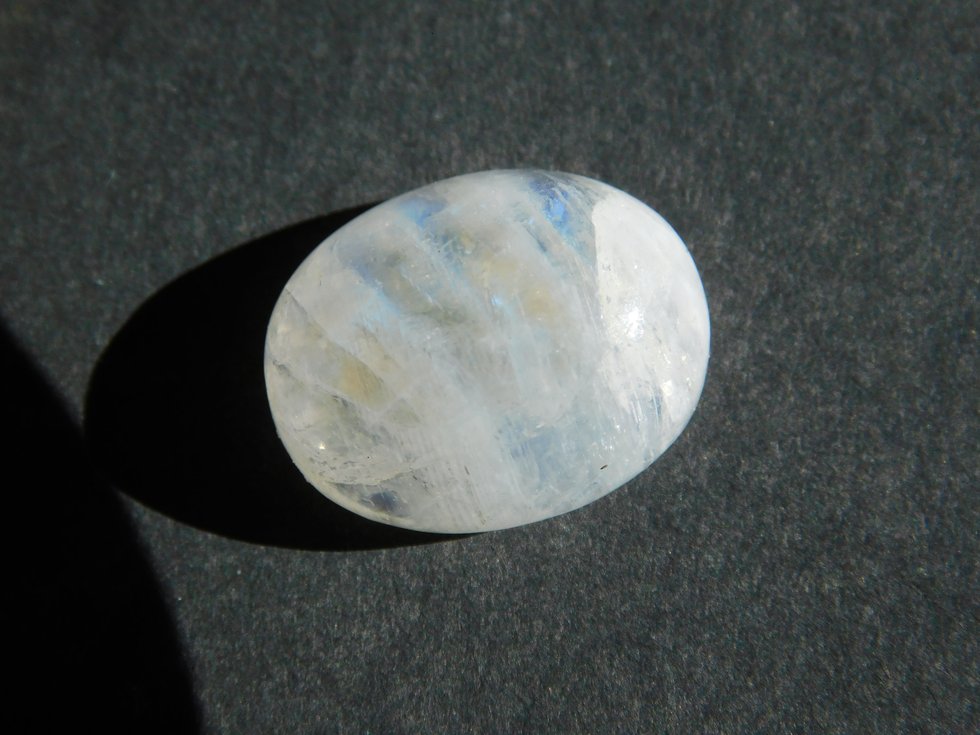 Piedra lunar Cabujón PLU-10